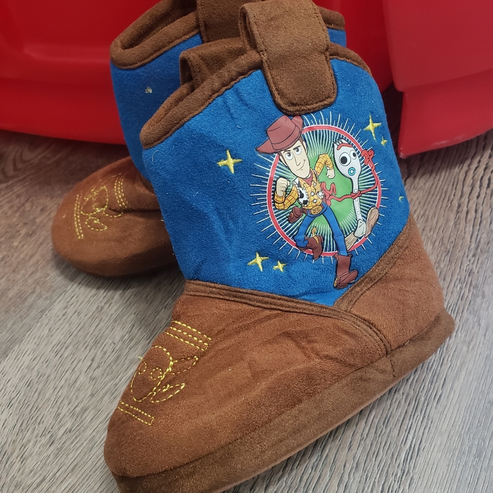 Toy Story 4 Slippers size 7-8